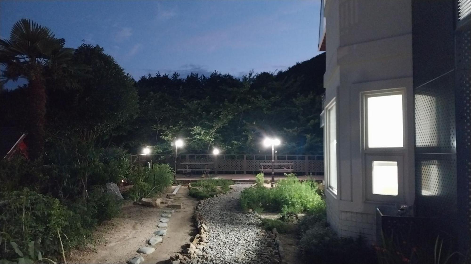 White House Hotel Namhae Eksteriør billede