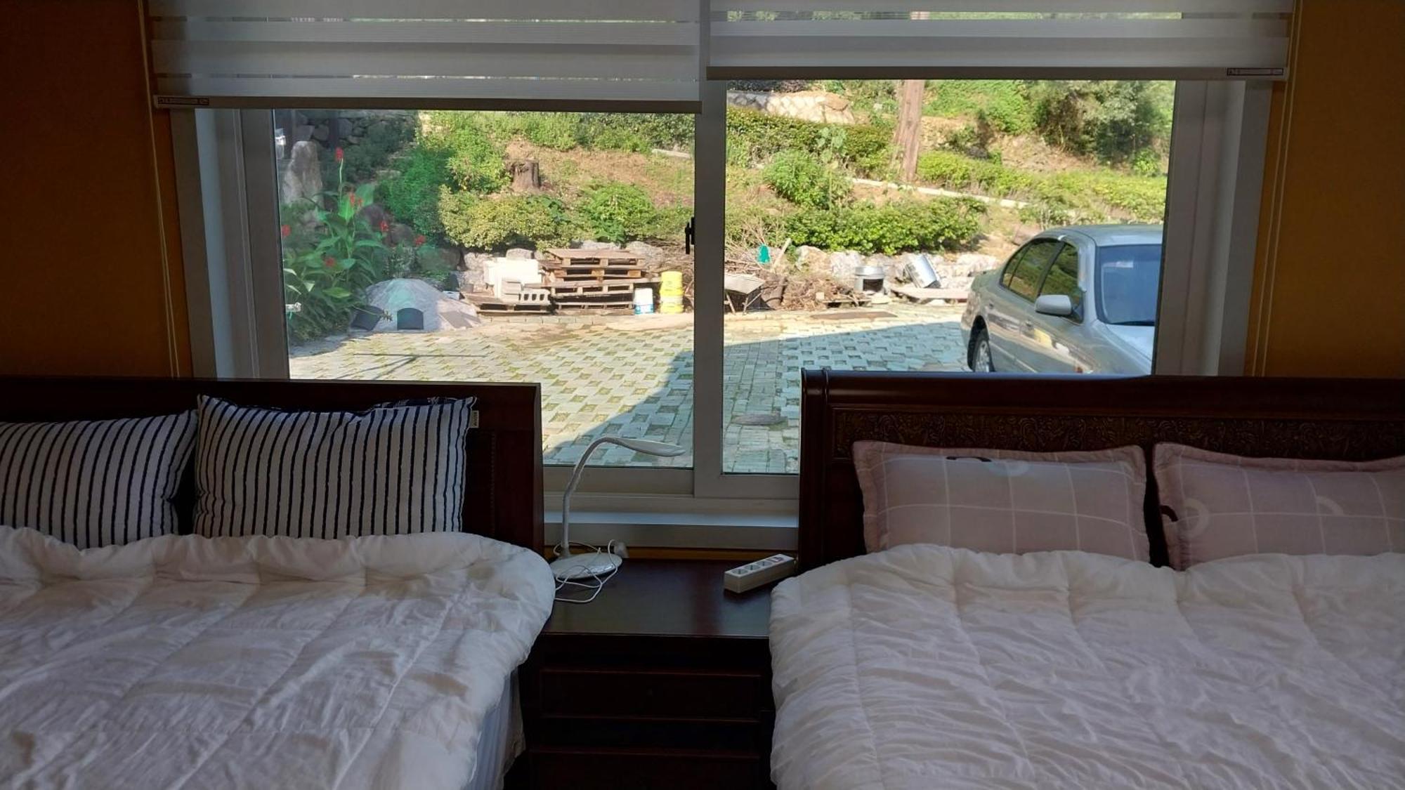 White House Hotel Namhae Eksteriør billede